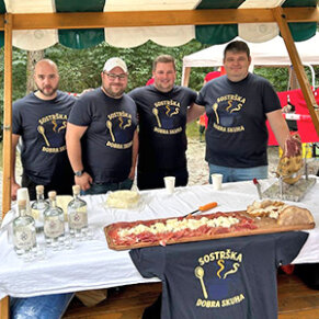 Sostrška dobra skuha Sostrška dobra skuha